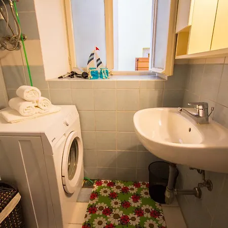 Phiros Guest house
