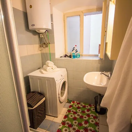 Phiros Guest house