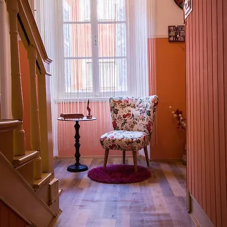 Guest house Phiros